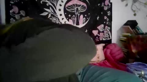 Snapshot of thickgingergoddess chatting on 12.14.25 Ariel online show from 12.14.25