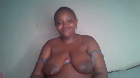 Snapshot of thickianababe chatting on 01.26.25 thickianababe online show from 01.26.25