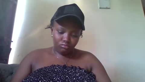 Snapshot of thickianababe chatting on 01.16.26 thickianababe online show from 01.16.26