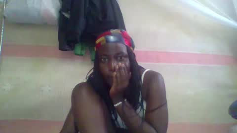 thickianah376 online show from 02.21.25