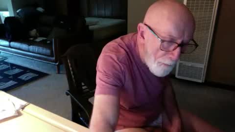 Snapshot of thickmorninwood chatting on 05.29.26 thickmorninwood online show from 05.29.26