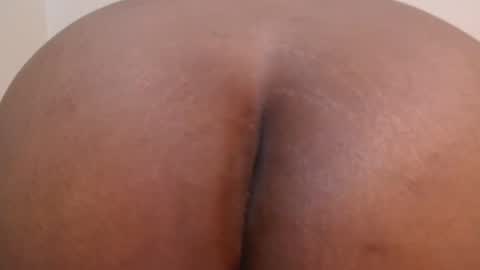 Snapshot of thicksexymellons chatting on 02.22.25 Pat online show from 02.22.25