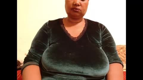 Snapshot of thicksexymellons chatting on 10.26.25 Pat online show from 10.26.25