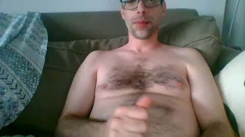 Snapshot of thickty chatting on 06.24.26 thickty online show from 06.24.26