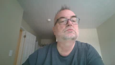 Snapshot of thickwhiteload chatting on 02.25.26 thickwhiteload online show from 02.25.26