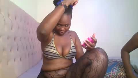 Snapshot of thicky_rue chatting on 01.11.26 Rue online show from 01.11.26