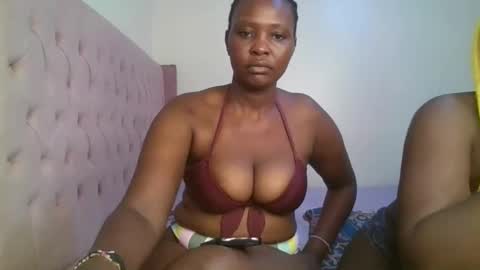 Snapshot of thicky_rue chatting on 01.13.26 Rue online show from 01.13.26