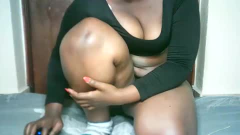 thickybabe_05 online show from 02.06.25