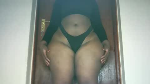 thickybabe_05 online show from 02.19.25