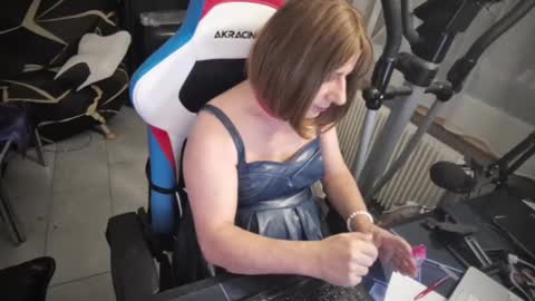 thihold online show from 01.04.25