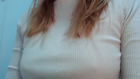 Snapshot of thin33 chatting on 01.13.26 sara online show from 01.13.26