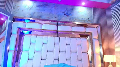 Eva  online show from 01.02.25