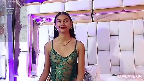 Eva  online show from 01.24.25