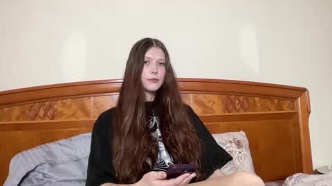 Snapshot of thingstheydidformeoutoflove chatting on 11.16.25 alex online show from 11.16.25