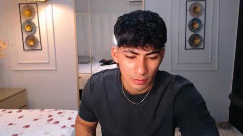 Snapshot of thirstmen_ chatting on 12.21.25 MICHAEL AND CRISS online show from 12.21.25