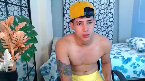 Snapshot of thirstmen_ chatting on 03.12.26 MICHAEL AND CRISS online show from 03.12.26