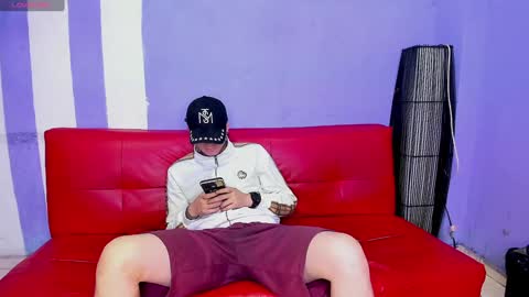 Snapshot of thisforyou_ chatting on 01.19.25 Made for you Chloe online show from 01.19.25