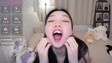 Snapshot of thisgirl__ chatting on 01.18.26 kk online show from 01.18.26