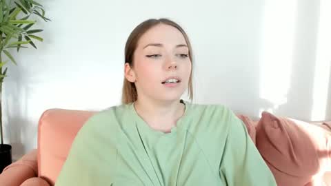 Amelia  shows on mondays fridays and sundays  if anything changes im giving updates on my fansly  online show from 07.31.26