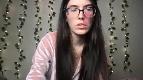 thistlefernsby online show from 11.11.25