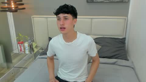 Thom online show from 04.16.26