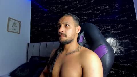 Snapshot of thomas__wayne chatting on 02.01.26 Thomas online show from 02.01.26