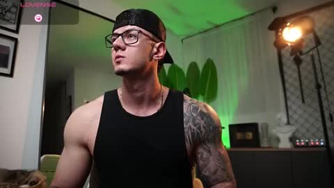 Thomas Falcon online show from 03.01.26