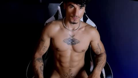 Snapshot of thomas_fit1 chatting on 06.08.26 Thomas 3 JUST STAY AND BE MY LAST LOVE online show from 06.08.26