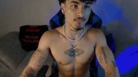 Snapshot of thomas_fit1 chatting on 07.10.26 Thomas 3 JUST STAY AND BE MY LAST LOVE online show from 07.10.26