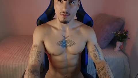 Snapshot of thomas_fit1 chatting on 08.06.26 Thomas 3 JUST STAY AND BE MY LAST LOVE online show from 08.06.26