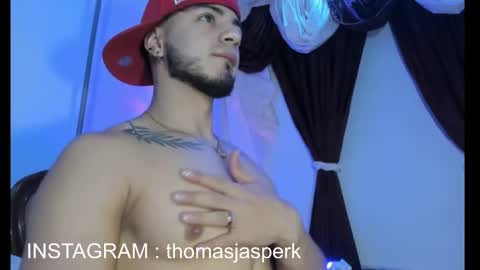 Snapshot of thomas_k7 chatting on 12.03.25 Thomas online show from 12.03.25