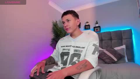 Thomas online show from 04.29.26