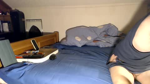 Snapshot of thomasleiber chatting on 01.09.26 Thomas online show from 01.09.26