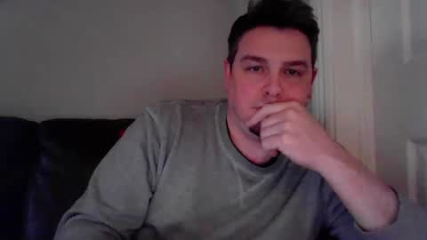 Snapshot of thomisfra chatting on 02.09.25 thomisfra online show from 02.09.25