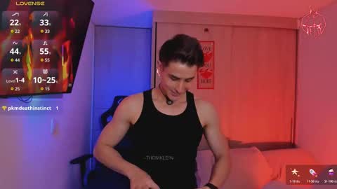 Snapshot of thomklein chatting on 02.14.26 Thom Klein online show from 02.14.26