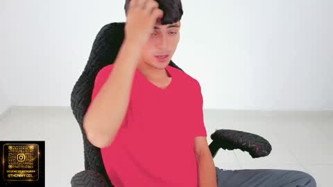 Snapshot of thommy_cute chatting on 03.29.26 Thomas online show from 03.29.26