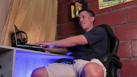 Thoms Every online show from 04.21.26