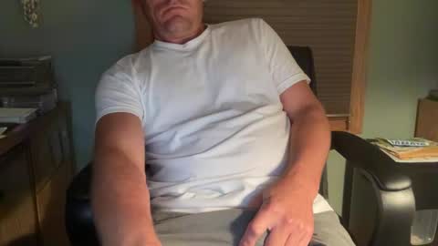 Snapshot of thongguy2021 chatting on 09.15.25 thongguy 2021 online show from 09.15.25