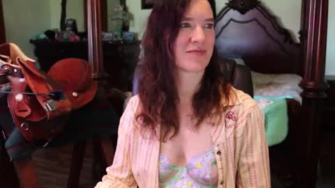 ThornburyRose online show from 03.12.26