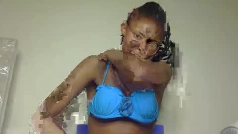 Snapshot of thotiana007 chatting on 02.23.25 thotiana007 online show from 02.23.25