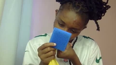 Snapshot of thotiana007 chatting on 09.25.25 thotiana007 online show from 09.25.25