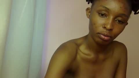 Snapshot of thotiana007 chatting on 09.28.25 thotiana007 online show from 09.28.25