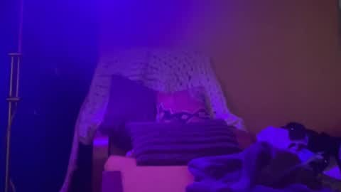 throat goat online show from 12.04.24