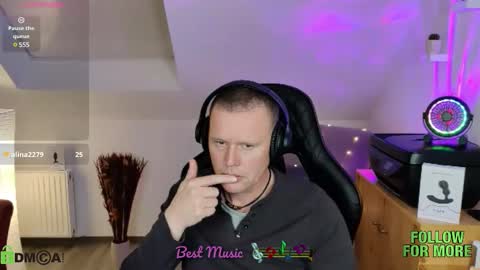 Snapshot of thunderbird02 chatting on 02.15.25 Follow me Sgame por favor online show from 02.15.25