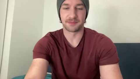 Snapshot of thyle chatting on 12.17.25 Thyle online show from 12.17.25