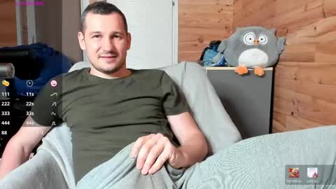 Snapshot of thyleo chatting on 05.01.26 bigsshark online show from 05.01.26