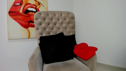 Snapshot of tiago_hannah chatting on 03.20.26 carolina online show from 03.20.26