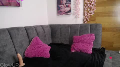 tiana_rosse_ online show from 02.05.25