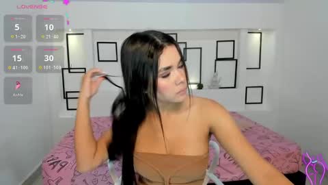 tianaglow4 online show from 02.22.25