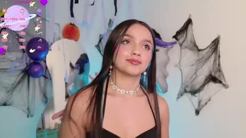 Snapshot of tianale chatting on 10.28.25 Tiana Le online show from 10.28.25